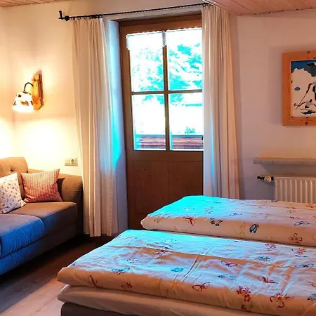 Apartamento Gaestehaus Kaiserwinkl *